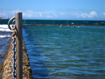 00308_beachpoolguardrail_1440x900.jpg