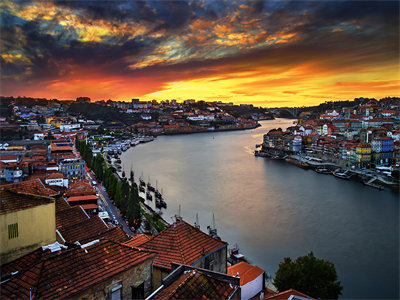 03743_enchantingporto_1440x900.jpg